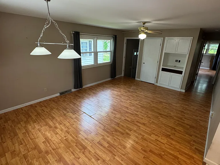 1668 W Homewood Ave — Photo 8