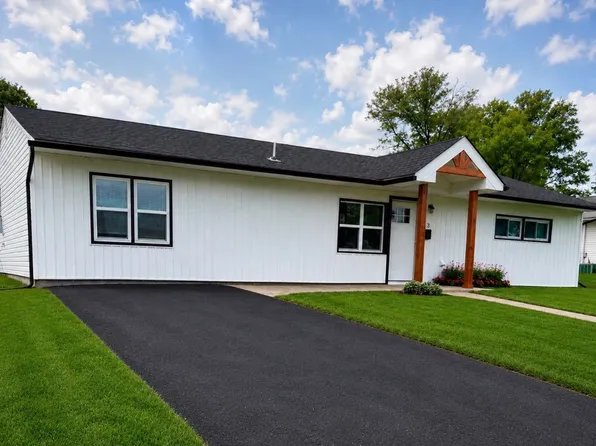 23 Mimosa Ln, Levittown, PA 19054