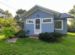 301 Montauk Hwy, East Moriches, NY 11940