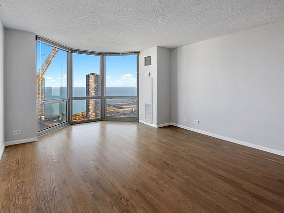 2nd image of 195 N Harbor Dr APT 5009