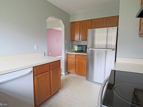 5th image of 12 Thornberry Ln