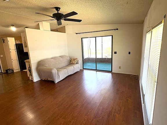 4th image of 10671 SW 29th Ave #607