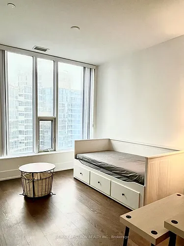 10 York St #3308 Photo 1