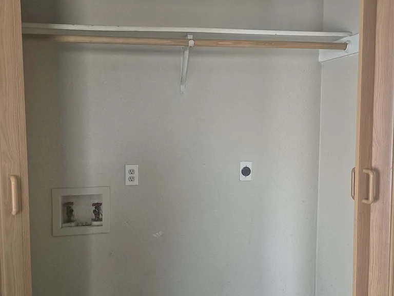1502 Windward Dr #B — Photo 3