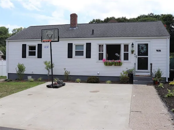 10 Park Way, Lincoln, RI 02838