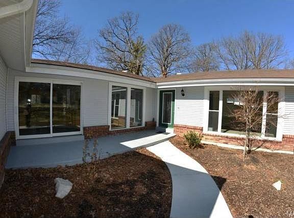 2nd image of 601 Lalor Dr