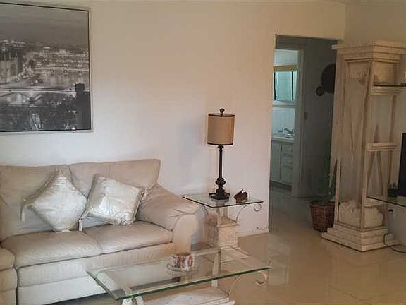 4th image of 411 S Crescent Dr APT 202