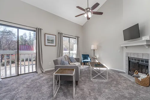 1850 Atlantic Dr #224 Photo 1