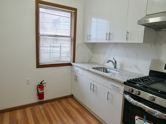 4th image of 1865 W 13th St #2F