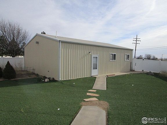 4th image of 18 S Cedar Cir E