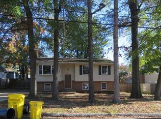 1729 Chesapeake Dr, Edgewater, MD 21037