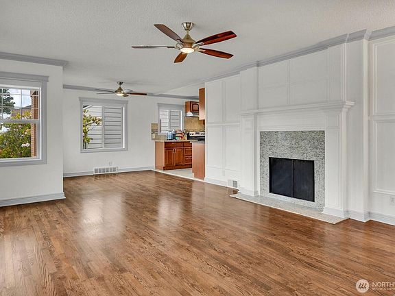 5th image of 10820 Lake Ridge Drive S