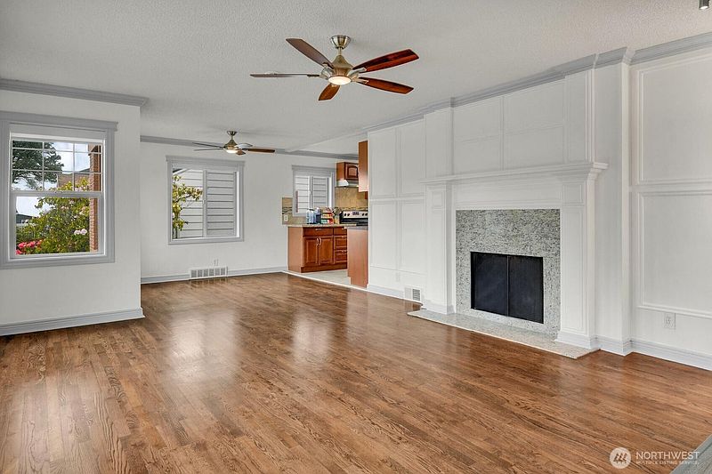 5th image of 10820 Lake Ridge Drive S