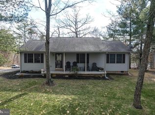 16 Locust Ln, Mount Jackson, VA 22842