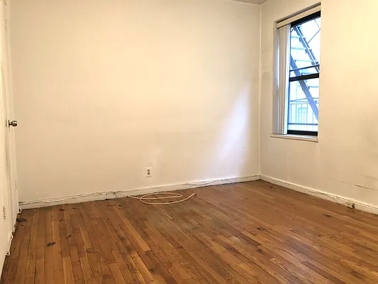 Rented by Meraki Realty LLC | media 10