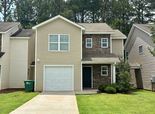 629 Carlton Pointe Dr, Palmetto, GA 30268