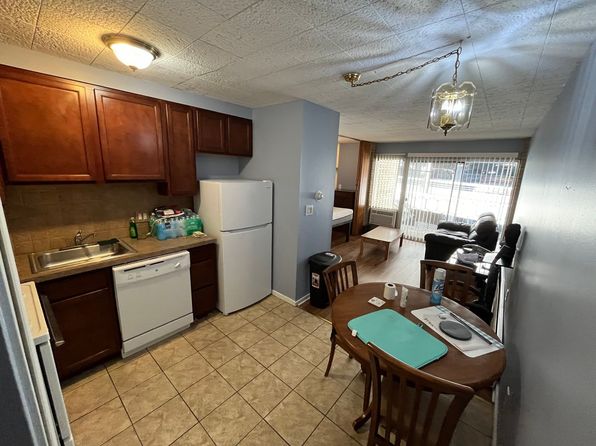 543 Church St APT 10