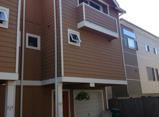 809 NW 53rd St #B, Seattle, WA 98107