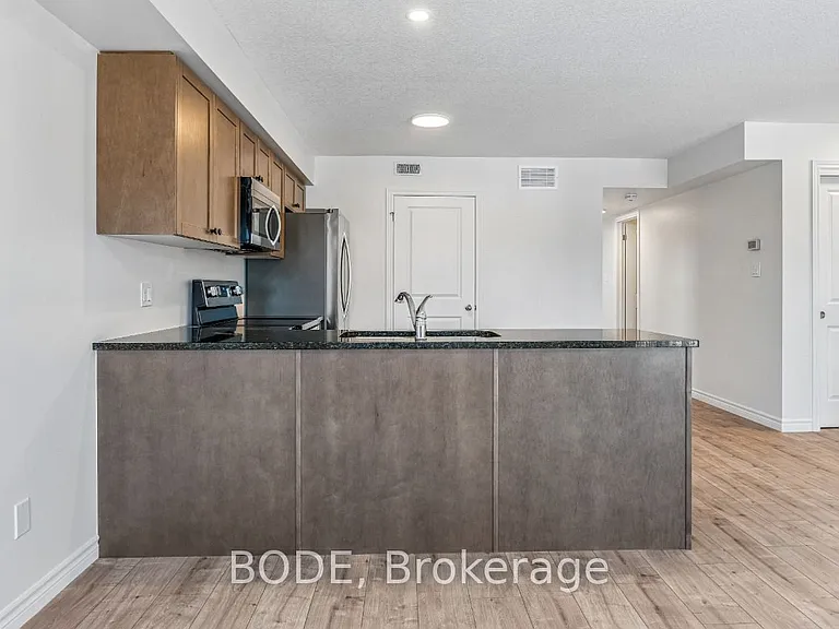 200 Brantwood Park Rd #28 — Photo 12