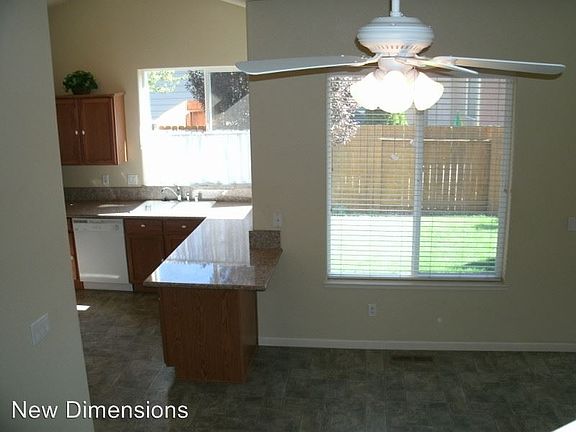 5th image of 5686 Churchill Green Dr