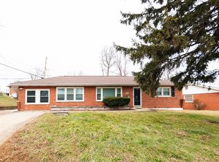 8431 Falmouth Dr, Saint Louis, MO 63121