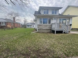 25763 Gibraltar Rd, Flat Rock, MI 48134