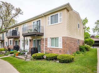 5291 Highland Rd UNIT 204, Waterford, MI 48327