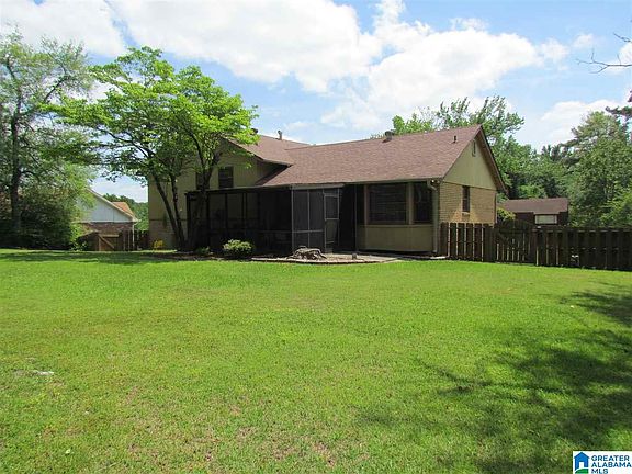 5th image of 138 Fox Hill Ct