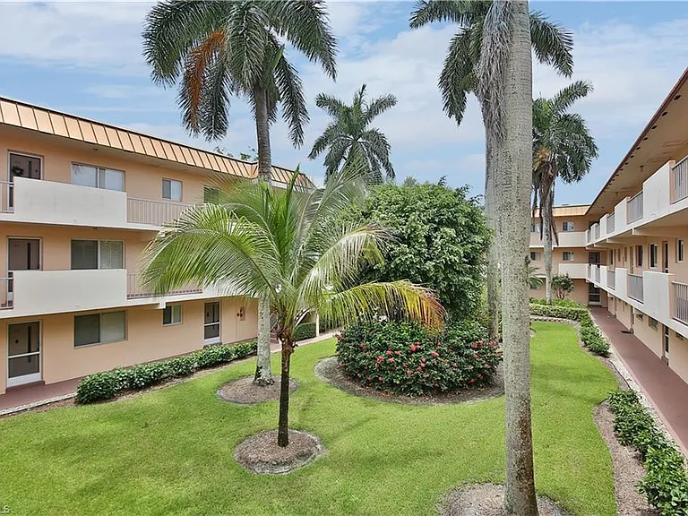 1100 Gulf Shore Blvd N #207 — Photo 20