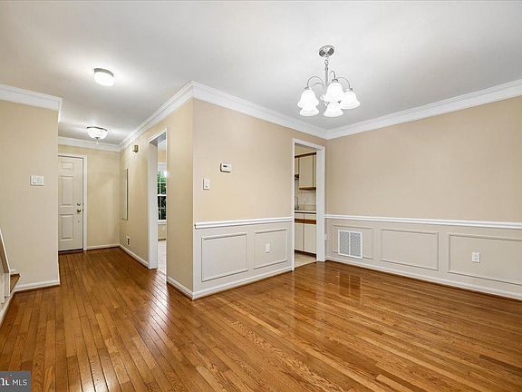 5th image of 2459 McCormick Rd