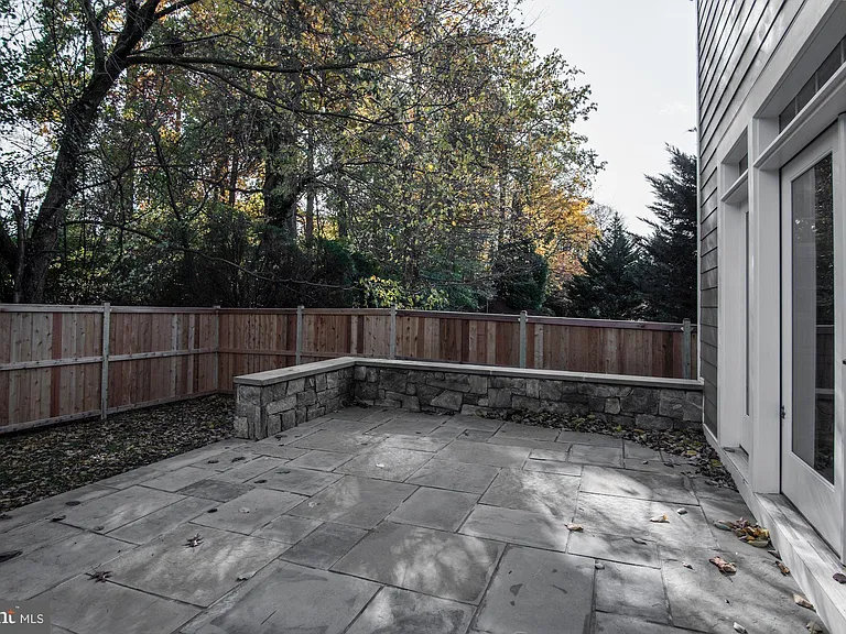 5700 Tanglewood Dr — Photo 29