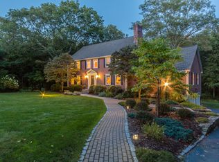 7 Gibbon Rd, Hopkinton, MA 01748