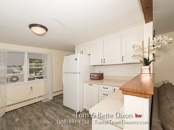 4th image of 58 Revere St