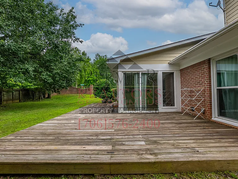 2250 Rock Springs Ct — Photo 35
