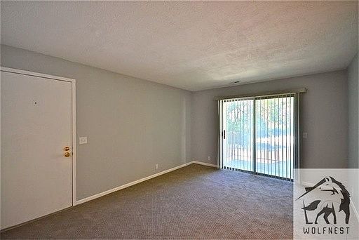 4th image of 1015 E Quail Dr