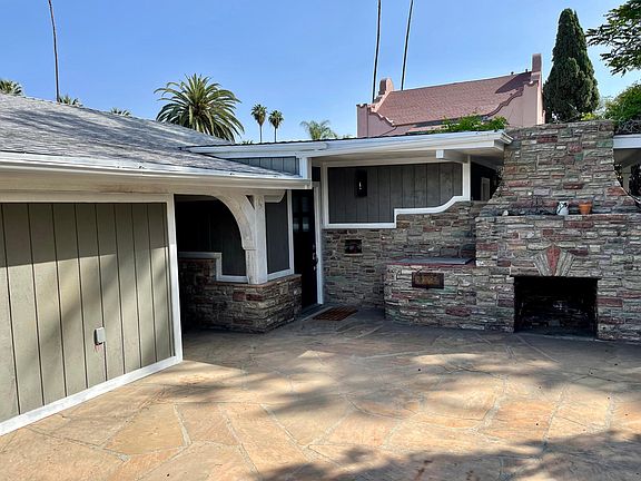 4th image of 221 S Buena Vista St #A
