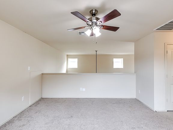 4th image of 125 Wedgewood Way