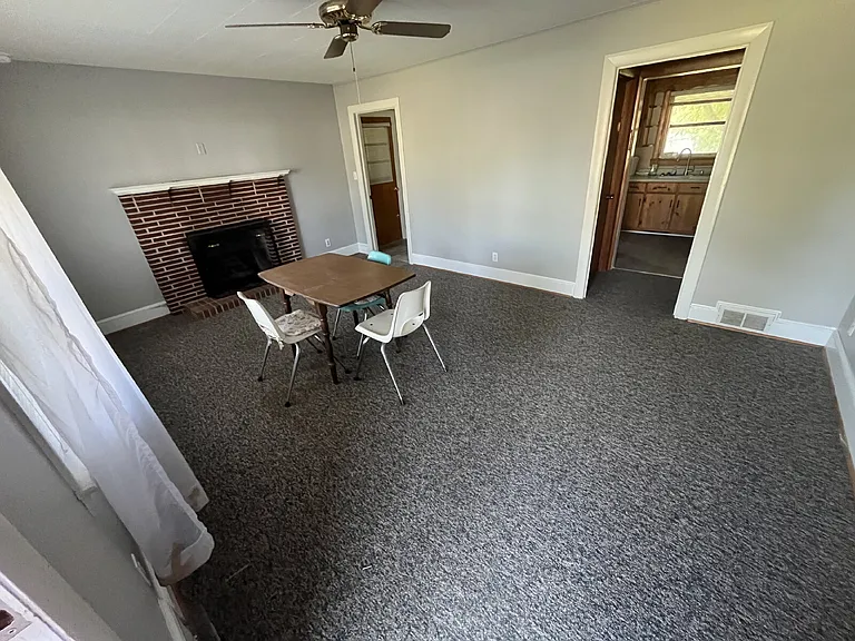 3316 Sandy Ridge Rd — Photo 5