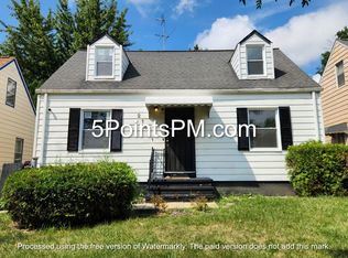 21411 Raymond St, Maple Heights, OH 44137