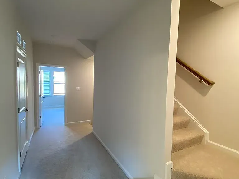 5923 Northwest Dr — Photo 7