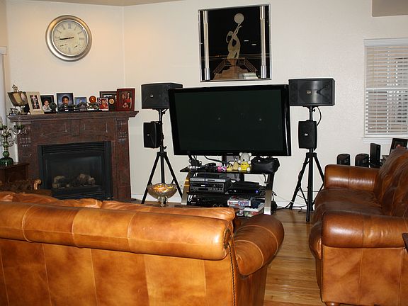 2nd image of 39 Lausanne Ave
