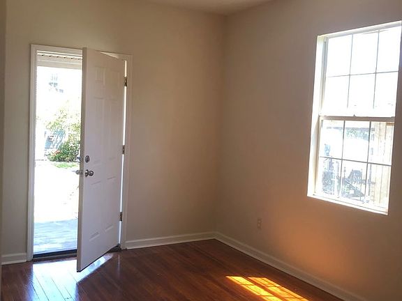 4th image of 8816 Pritchard Pl