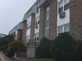 735 N Main St #4A, Fall River, MA 02720