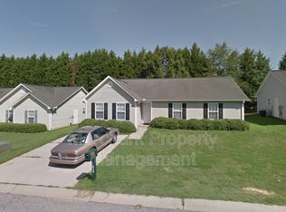 207 Cornerstone Ct, Simpsonville, SC 29681
