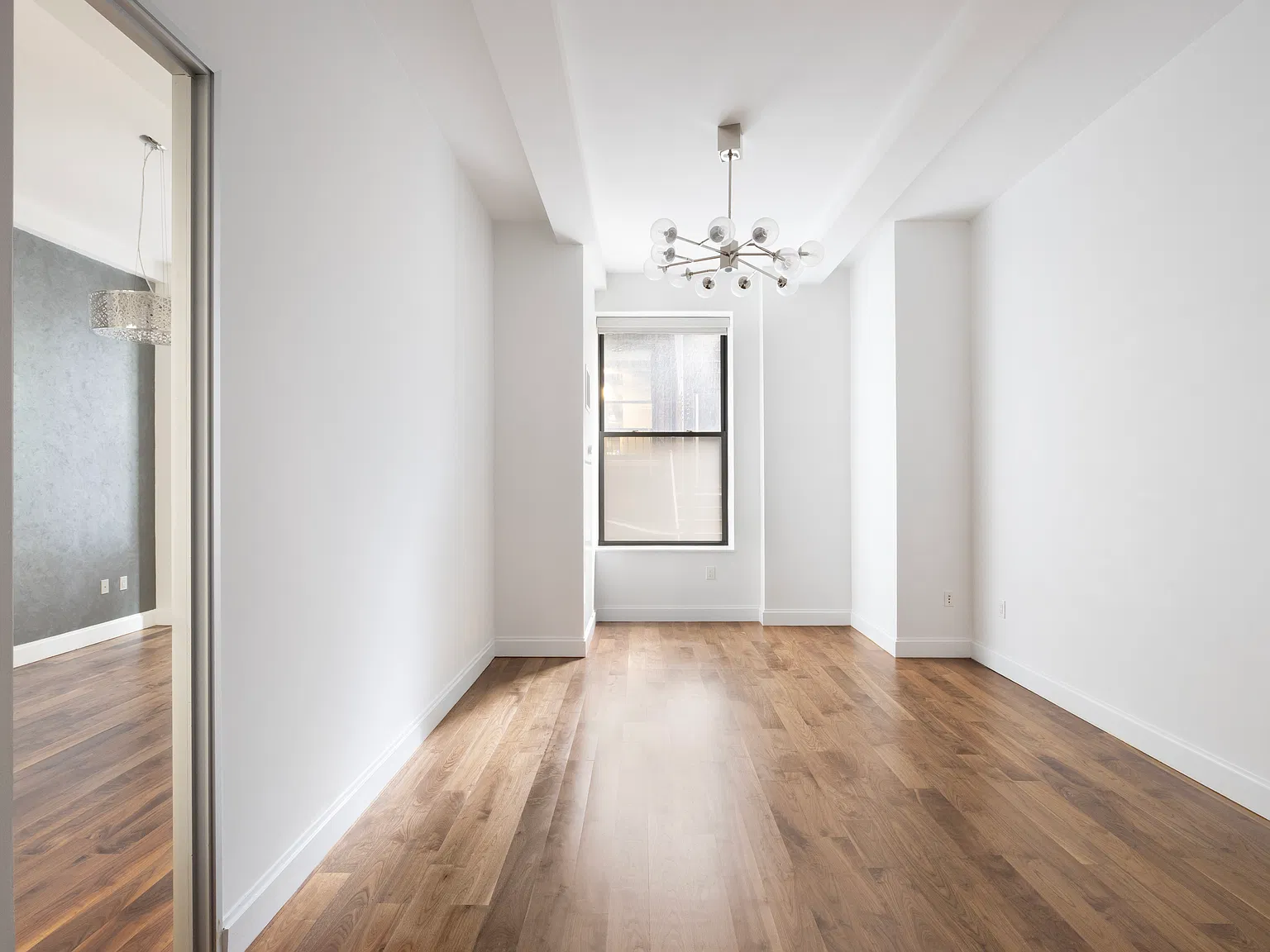 140 West 22nd Street — Photo 2