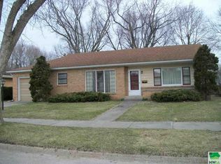 416 Ash St, Cherokee, IA 51012