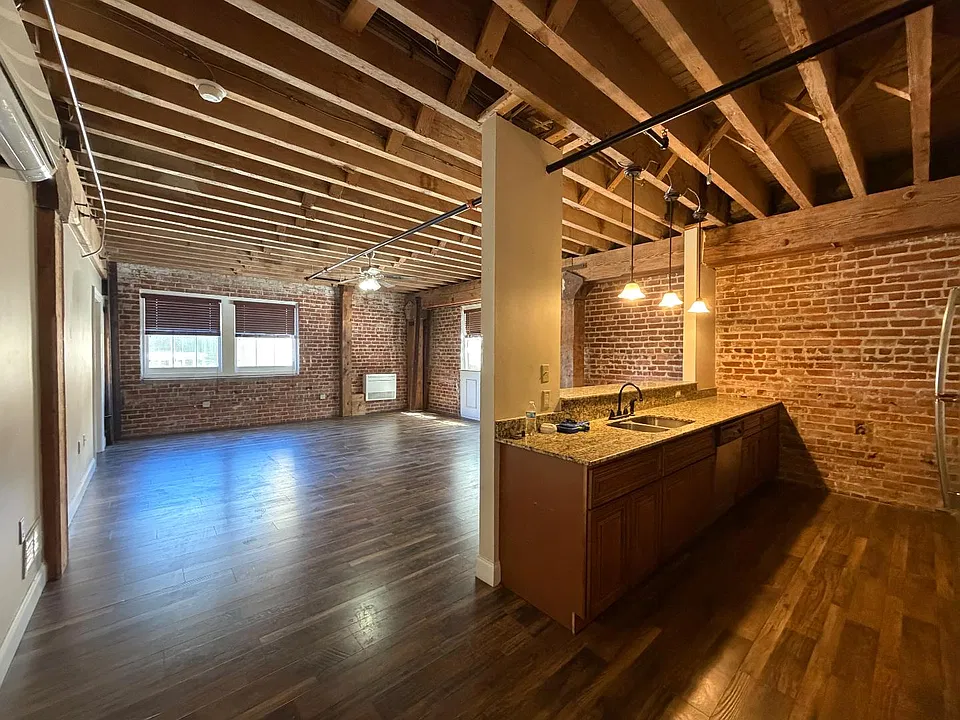 101 France St #7