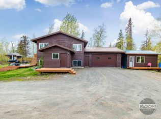 9065 E Gold Pan Dr, Palmer, AK 99645