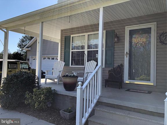 3rd image of 28946 Johnsons Dr