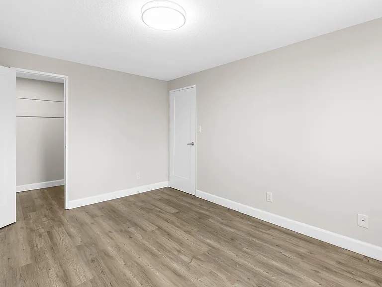 89 Riverview Dr — Photo 17